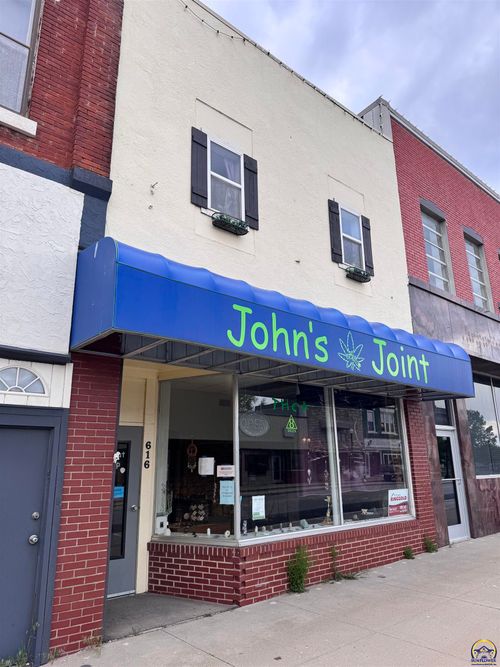 616 Topeka Ave, Lyndon, KS, 66451-9869 | Card Image