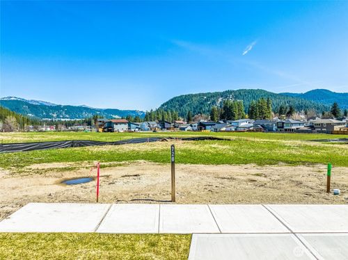 714 Cascade Loop, Leavenworth, WA, 98826 | Card Image