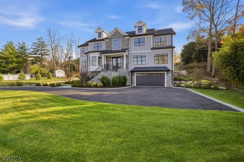 354 Beaufort Ave, Livingston, NJ, 07039-1015 | Card Image