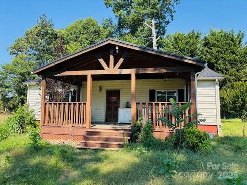198 Morningside Dr, Ellenboro, NC, 28040-8407 | Card Image