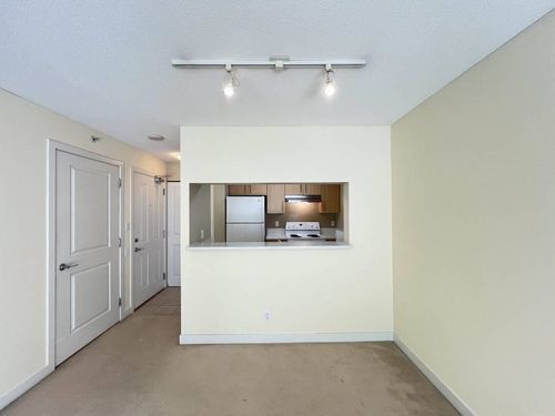 201-3660 Vanness Ave, Vancouver, BC, V5R6H8 | Card Image