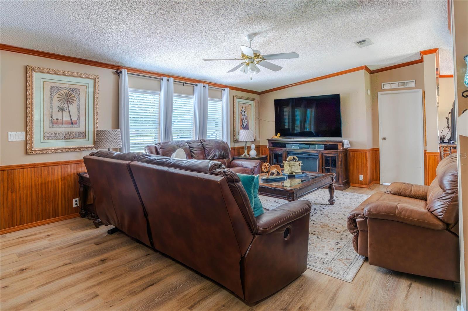 Residential in WEIRSDALE 3