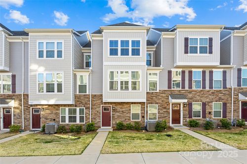 9769 Oaklawn Blvd Nw, Huntersville, NC, 28078-0176 | Card Image