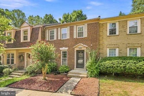 5602 Sutherland Ct, BURKE, VA, 22015-1819 | Card Image