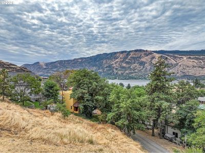 714 Klickitat St, Home with 0 bedrooms, 0 bathrooms and null parking in Lyle WA | Image 2