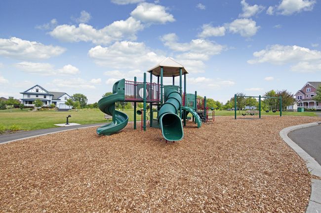 One of two Victor Gardens community parks | Image 33