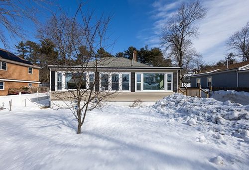 5 Bernier Ln, Bellingham, MA, 02019-2803 | Card Image