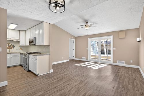 233 Goshen Ln, Woodstock, GA, 30188-4925 | Card Image