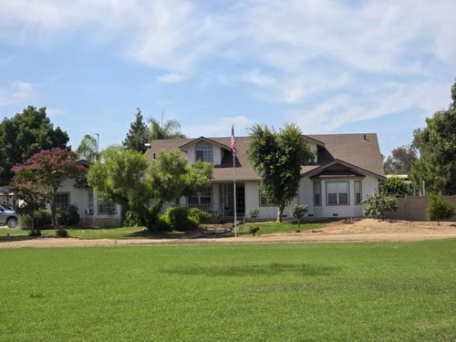 7301 Avenue 424, Dinuba, CA, 93618-9141 | Card Image