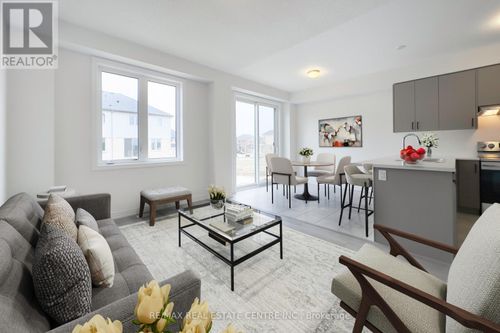 39 Prest Way, Fergus, ON, N1M0K4 | Card Image