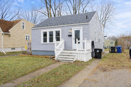 19369 Wakenden, Redford, MI, 48240-1448 | Card Image