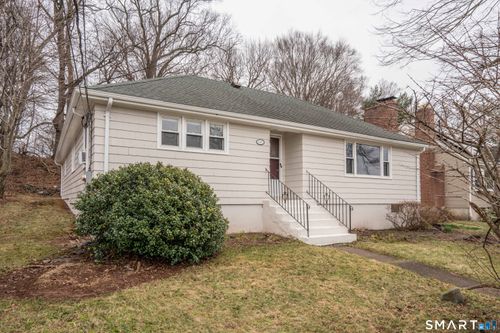 422 S Main St, West Hartford, CT, 06110-1647 | Card Image