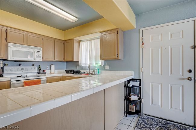 2023 - 2725 S Nellis Blvd, Condo with 2 bedrooms, 2 bathrooms and null parking in Las Vegas NV | Image 14