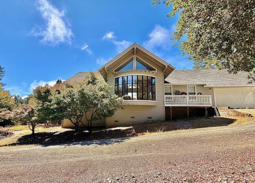 3700 Deer Meadow Ln, Occidental, CA, 95465-9222 | Card Image