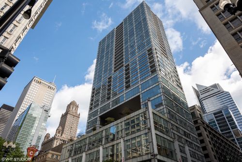unit-1607-8 E Randolph St, CHICAGO, IL, 60601-3633 | Card Image