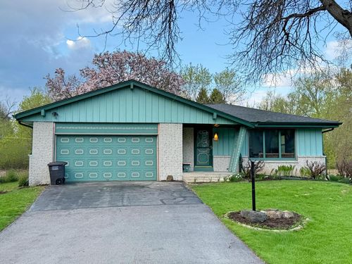 351 Hialeah Drive, Caledonia, WI, 53402 | Card Image