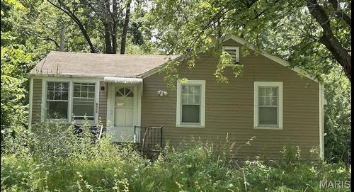 8908 Ramona Ave, Saint Louis, MO, 63121-4019 | Card Image