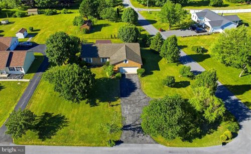109 Venus Ln, Bunker Hill, WV, 25413-2515 | Card Image