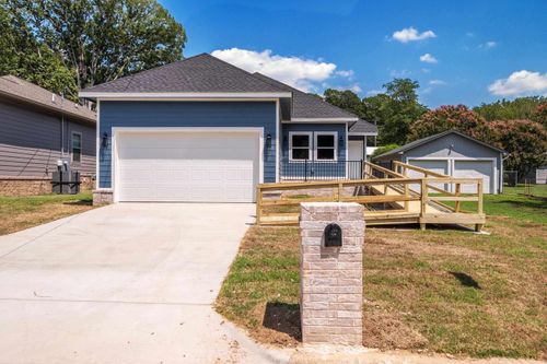 4411 Bowers St, Little Rock, AR, 72204-7215 | Card Image