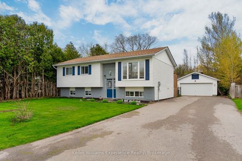 72 Bay St, Victoria Harbour, ON, L0K2A0 | Card Image