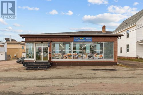 {{alt}} | Card Image