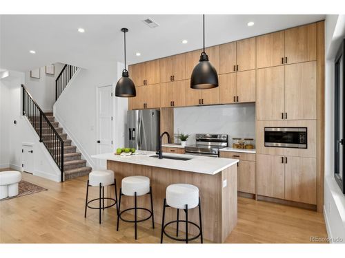 1254 Yates St, Denver, CO, 80204-1027 | Card Image