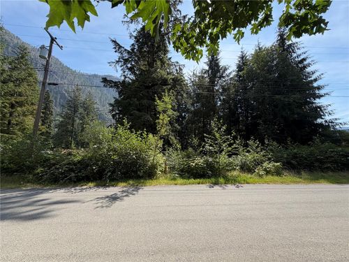609 Keno Cres, Zeballos, BC, V0P2A0 | Card Image