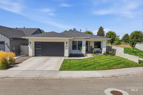 1817 N Burnam Ave, Star, ID, 83669-8007 | Card Image