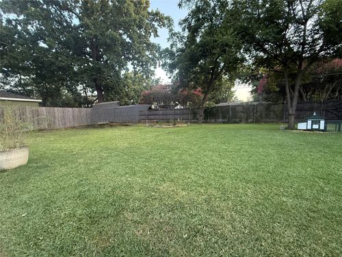 669 Harter Rd, Dallas, TX, 75218-2186 | Card Image