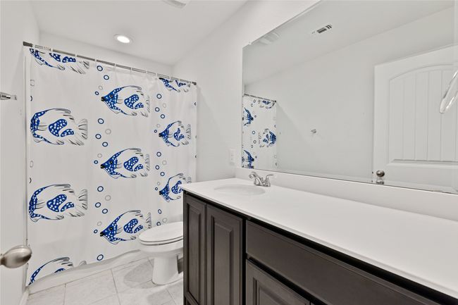Hall Bath | Image 20