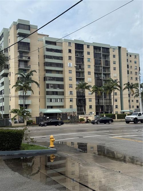 604-5055 Nw 7th St, Miami, FL, 33126-3418 | Card Image