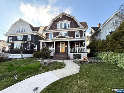 162 Sylvan St, Rutherford, NJ, 07070-2434 | Card Image