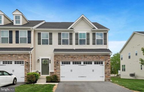 349 Piper Ln, Exton, PA, 19341-2391 | Card Image