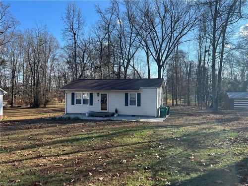 120 Bridlewood Ave, High Point, NC, 27265-1206 | Card Image