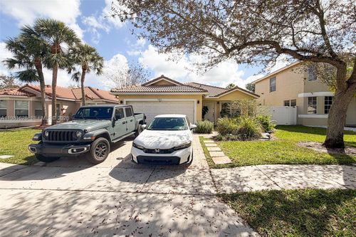 743 Sw 121st Ave, Pembroke Pines, FL, 33025-5938 | Card Image