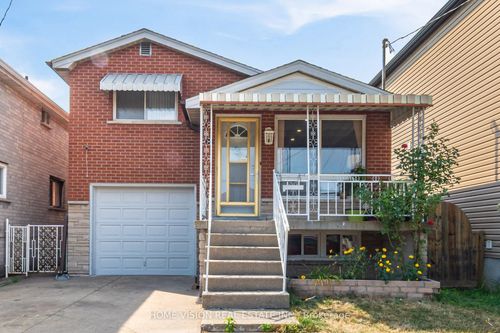 15 Adair Ave N, Hamilton, ON, L8H6A5 | Card Image