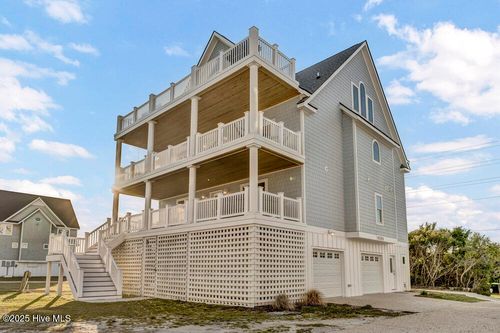 4254 Island Dr, N Topsail Beach, NC, 28460-8216 | Card Image