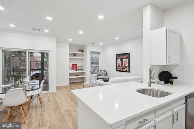 UNIT-2112 - 1600 Spring Gate Dr, Condo with 1 bedrooms, 1 bathrooms and null parking in MCLEAN VA | Image 8