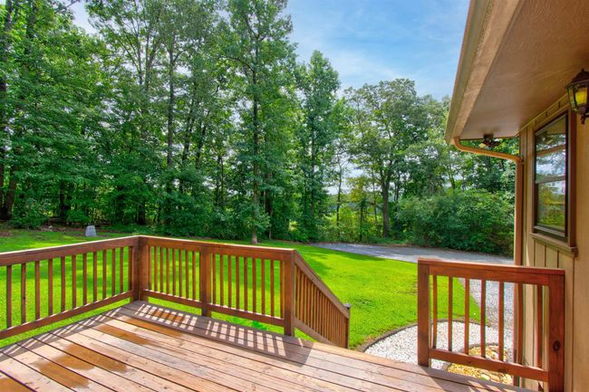 321 Brownview Rd, House other with 3 bedrooms, 2 bathrooms and 1 parking in Clarkesville GA | Image 15