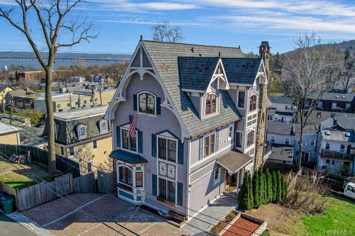 19 Catherine St, Nyack, NY, 10960-2522 | Card Image