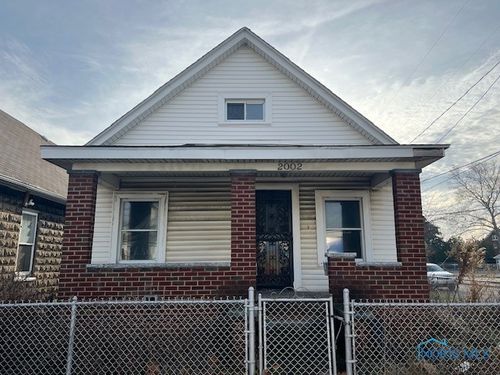 2002 Bakewell Street, Toledo, OH, 43605 | Card Image