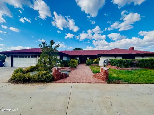 527 Westlake Dr, Palmdale, CA, 93551-7973 | Card Image
