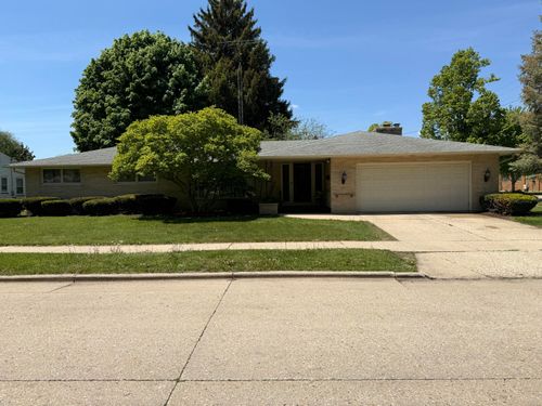 7504 19th Ave, Kenosha, WI, 53143-5843 | Card Image