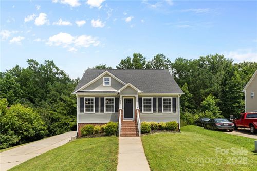 1527 Meadow Glen Ln, Rock Hill, SC, 29730-7486 | Card Image