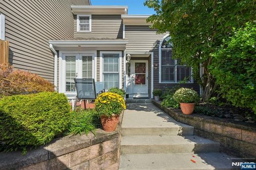 189 Grandview Ln, Mahwah, NJ, 07430-3608 | Card Image