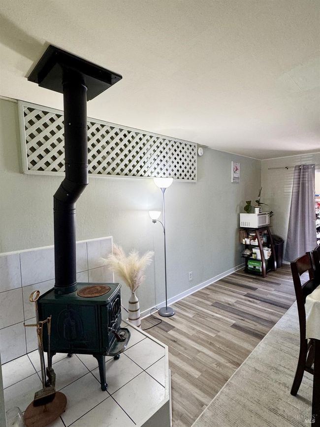 811 Broadway St, House other with 2 bedrooms, 1 bathrooms and 2 parking in Fairfield CA | Image 6