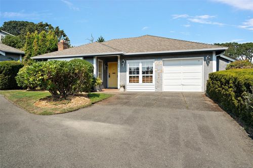 766 Richmond Ave, Victoria, BC, V8S3Z1 | Card Image