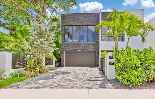 1516 1st St, Fort Lauderdale, FL, 33301-3921 | Card Image