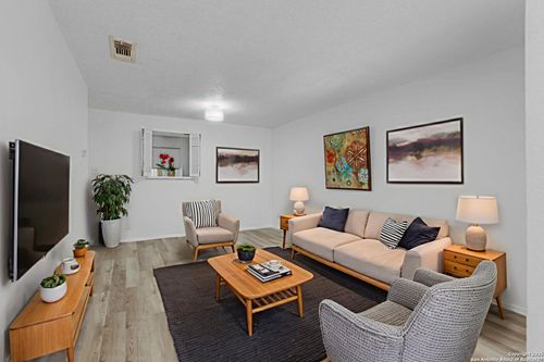 5017 Concord Rdg, San Antonio, TX, 78228-1011 | Card Image