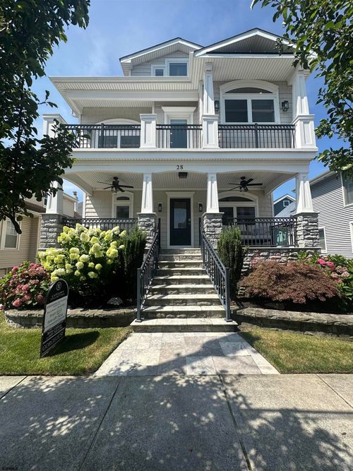 28 S Huntington Ave, Margate City, NJ, 08402-2617 | Card Image